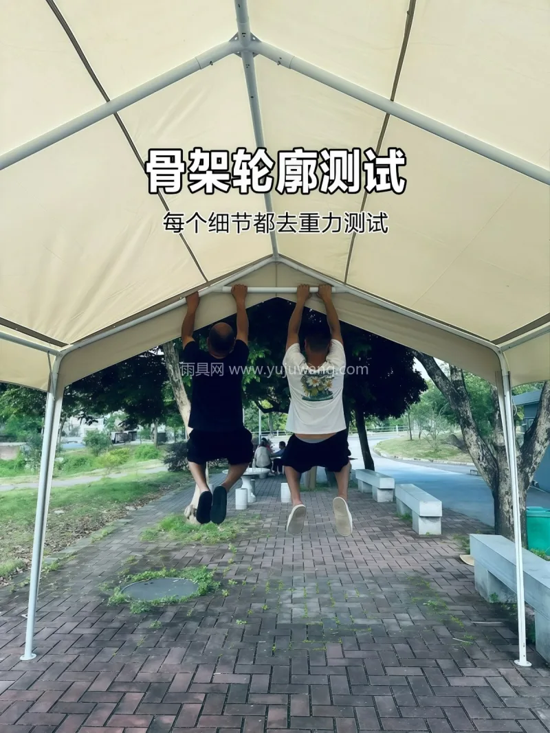 牛津布材质 · 镀锌钢管 · 一体式脚柱 本款 33 米网红集市摆摊专用帐篷，由武 - 详情图