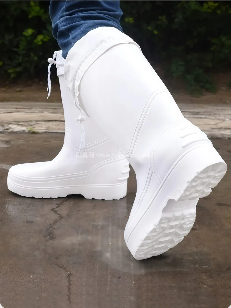 EVA材质 · 加深防滑纹理 · 一体成 武汉大型雨具供应链供货泡沫防滑水鞋，覆盖 - 详情图