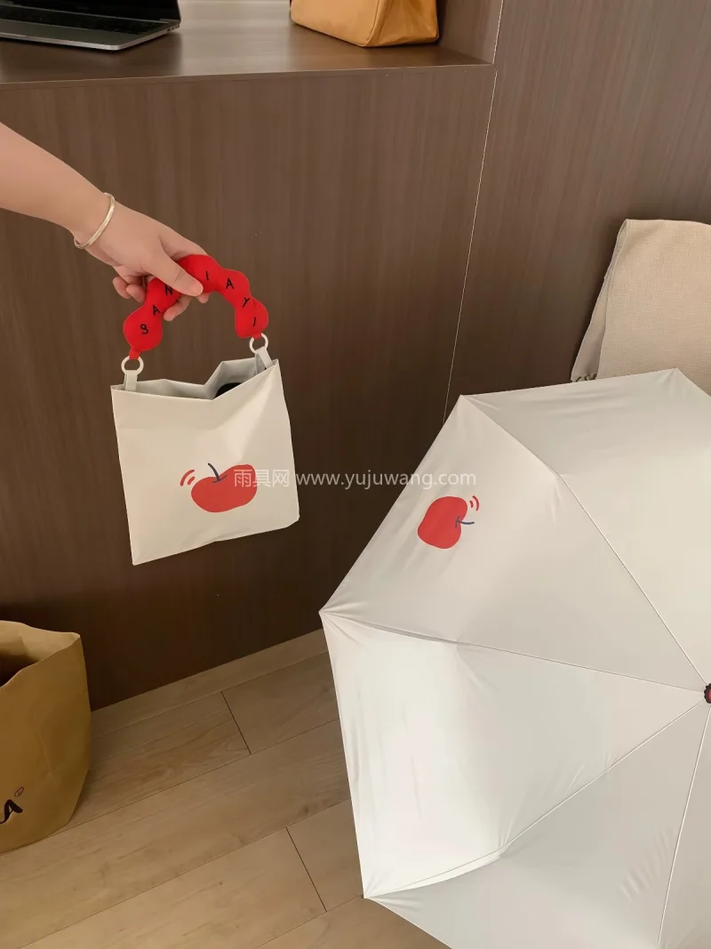 高密度210T碰击布 · 加厚黑胶防晒涂 这款全自动女士晴雨两用伞，由武汉专业大型 - 详情图