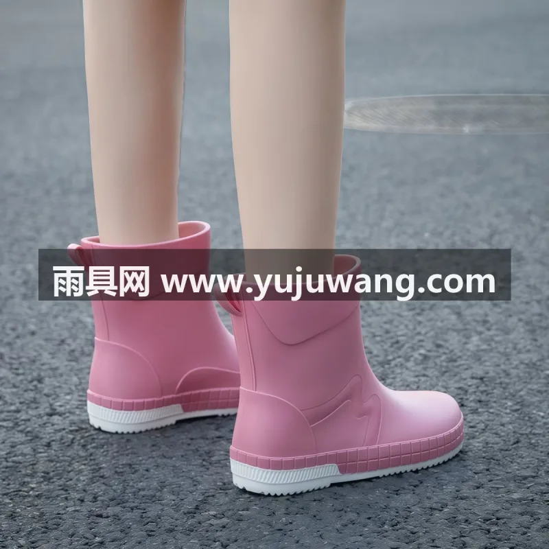 PVC材质 · 可拆卸棉套 · 止滑柔软大底 武汉大型雨具供应链供货 2026 新款女士水鞋，专