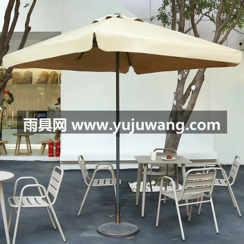 210D加厚高密度防水牛津布 · 8骨加粗高韧性玻纤伞骨 · 加粗加厚铁制伞柱 武汉本土大型雨具供应链服务商，深耕户外雨具研发生产