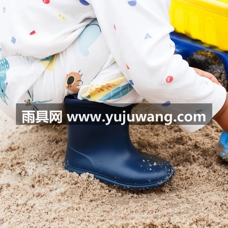 柔软PU包边 · 一体成型 · 仿轮胎纹理 武汉大型雨具供应链供货儿童雨鞋，男童女童通用款，兼