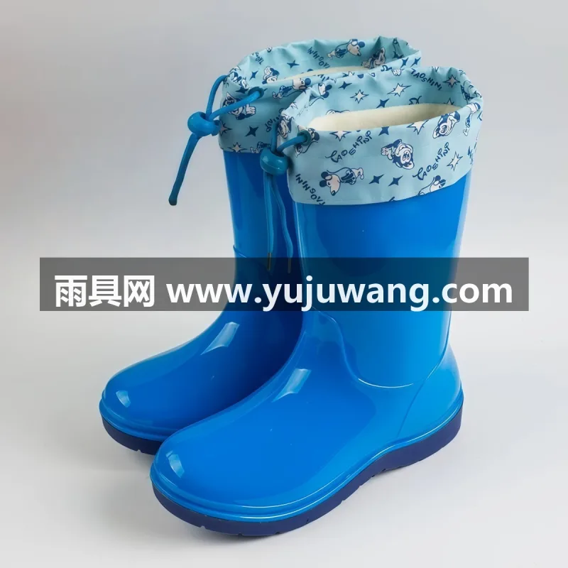 PVC材质 · 加厚鞋底  · 抗磨防滑大底 武汉大型雨具供应链供货大童加棉保暖雨鞋，男女童通用