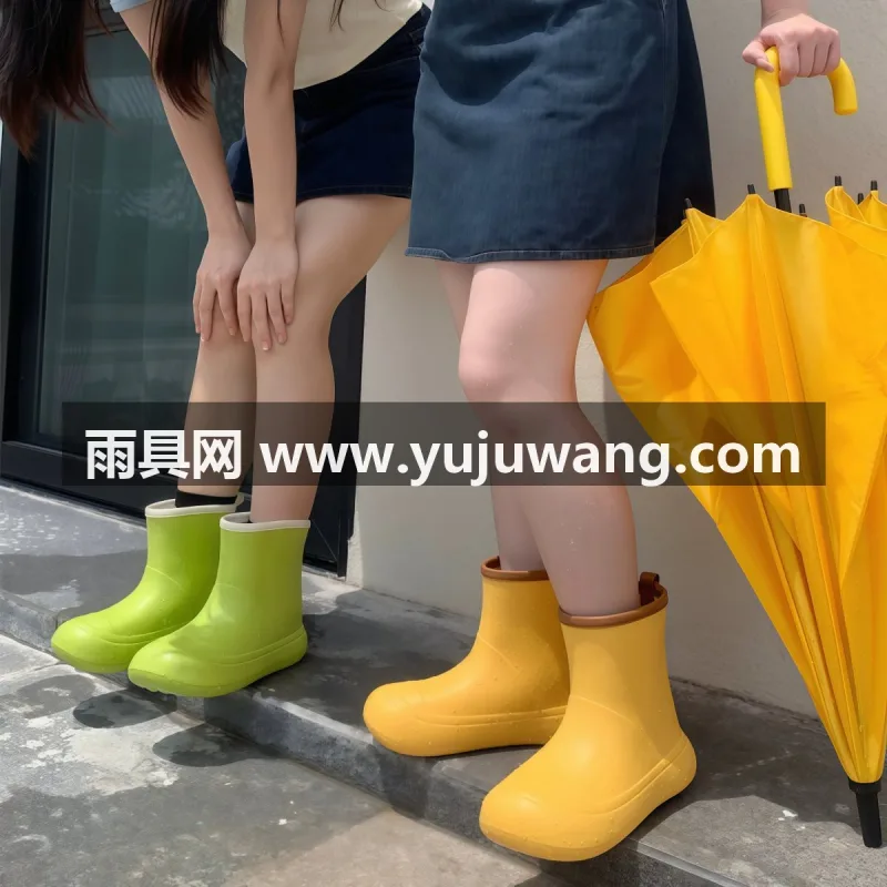 EVA材质 · 防滑耐磨 款撞色大头亲子雨靴颜值与实用性兼备，男女老少通用，