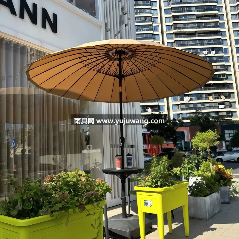 伞面加厚涤纶防水布 · 24根玻纤维伞骨韧性强不易断 · 手摇式升降 武汉雨具供应链服务，生产中式复古风玻纤伞，适用于民