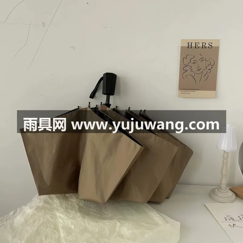 210T高密度碰击布 ·  ABS防滑手柄 · UPF50 + 武汉专业大型雨具制造厂家，专注雨伞、太阳伞、广告伞