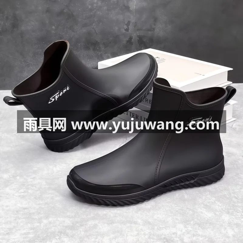 暴雨级防水 · 防滑耐磨 · 加棉鞋套 武汉大型专业雨具供应链供货，2026 新款男士短筒