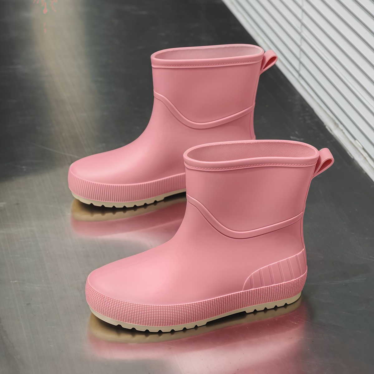 武汉雨具网·雨鞋女款中筒雨靴加绒水鞋新款防水防滑胶鞋厨房洗车工作短筒水靴·产品图6