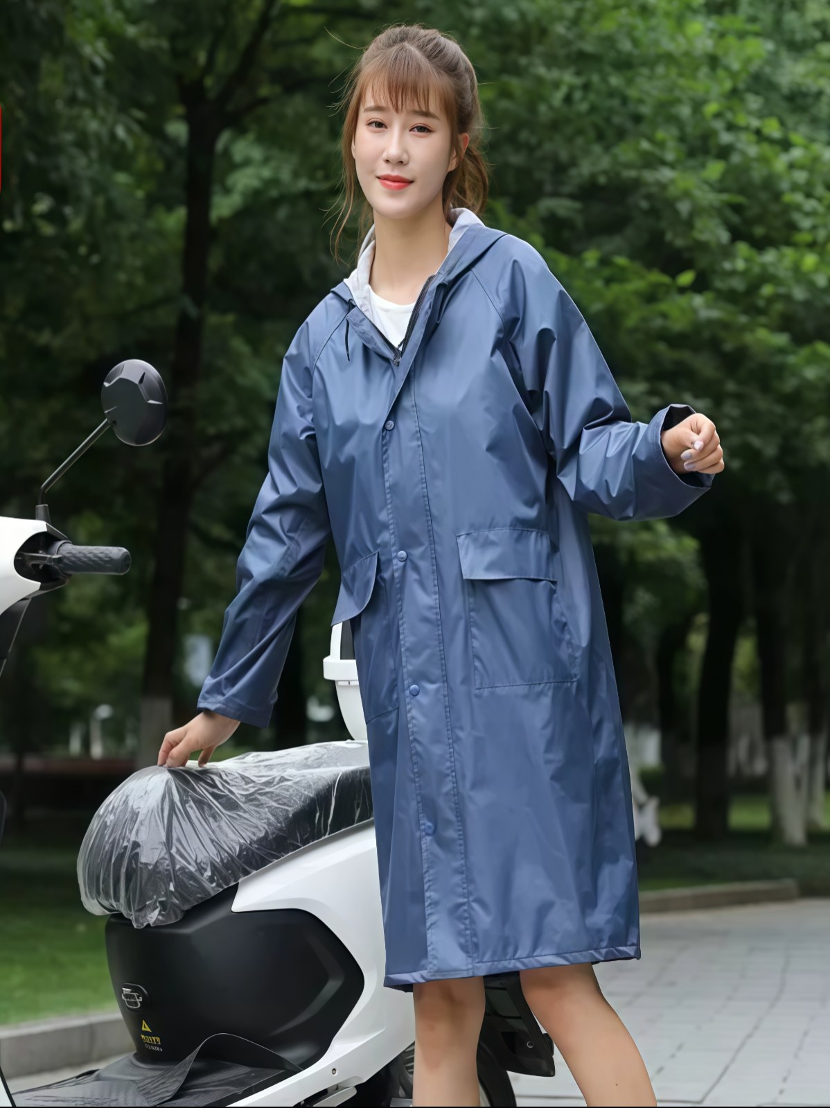 时尚纯色中长款雨衣女户外徒步反光风衣电动车骑行防暴雨防水雨披 - 详情图