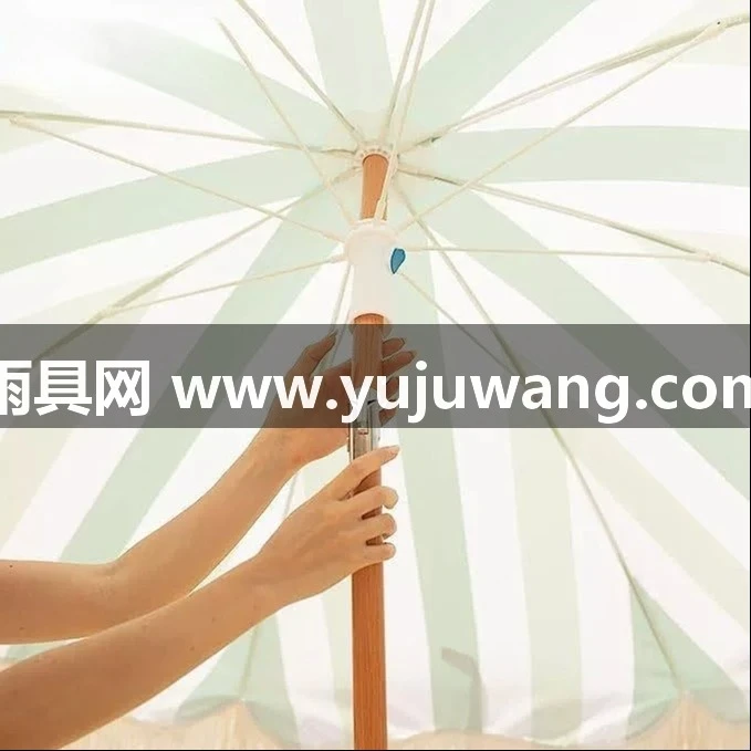 武汉雨具网·新款户外防晒绿白条纹流苏沙滩伞露台花园休闲庭院拍照遮阳伞·产品图2