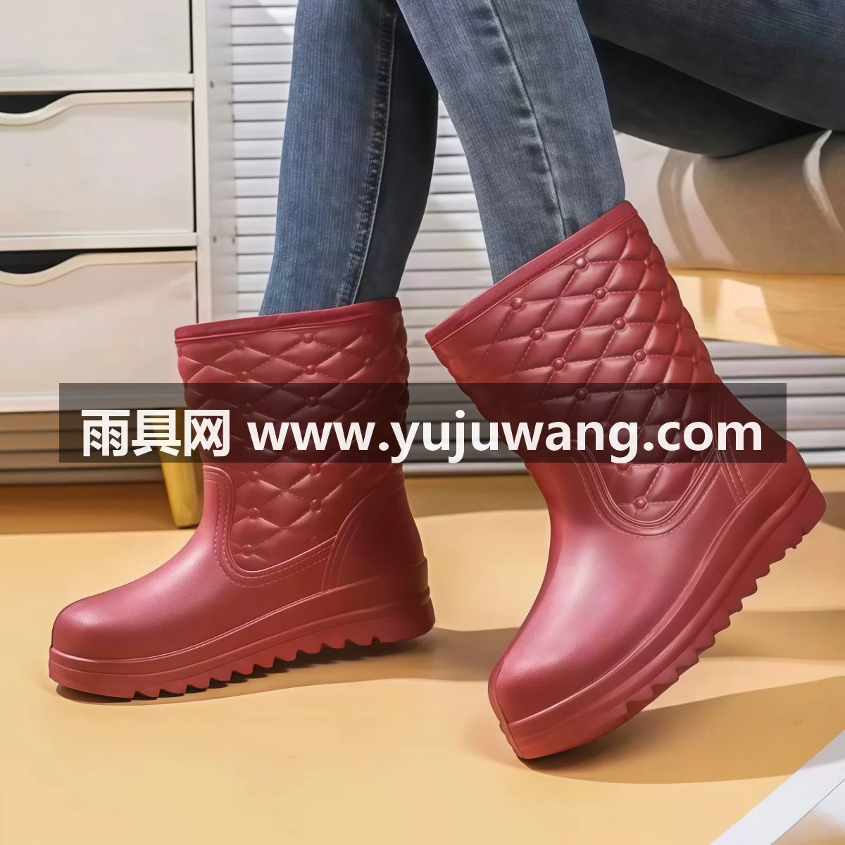 武汉雨具网·雨鞋女加绒防滑水鞋加厚保暖防水棉鞋雨靴冬季一体绒厚底防油胶鞋·产品图2