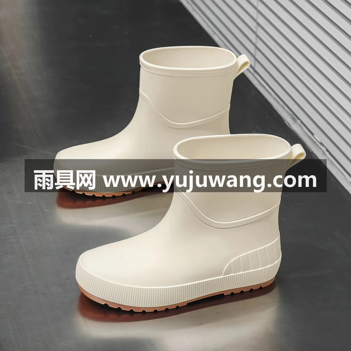 武汉雨具网·雨鞋女款中筒雨靴加绒水鞋新款防水防滑胶鞋厨房洗车工作短筒水靴·产品图5