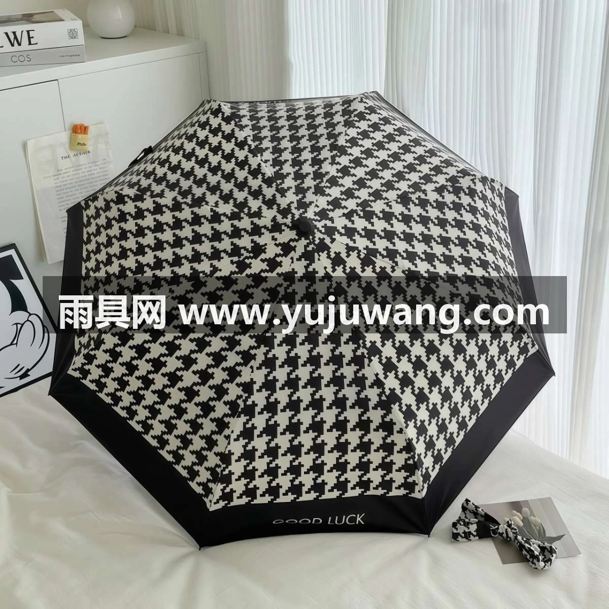 武汉雨具网·高级感幸运千鸟格折叠雨伞太阳伞晴雨两用黑胶防晒防紫外线遮阳伞·产品图5