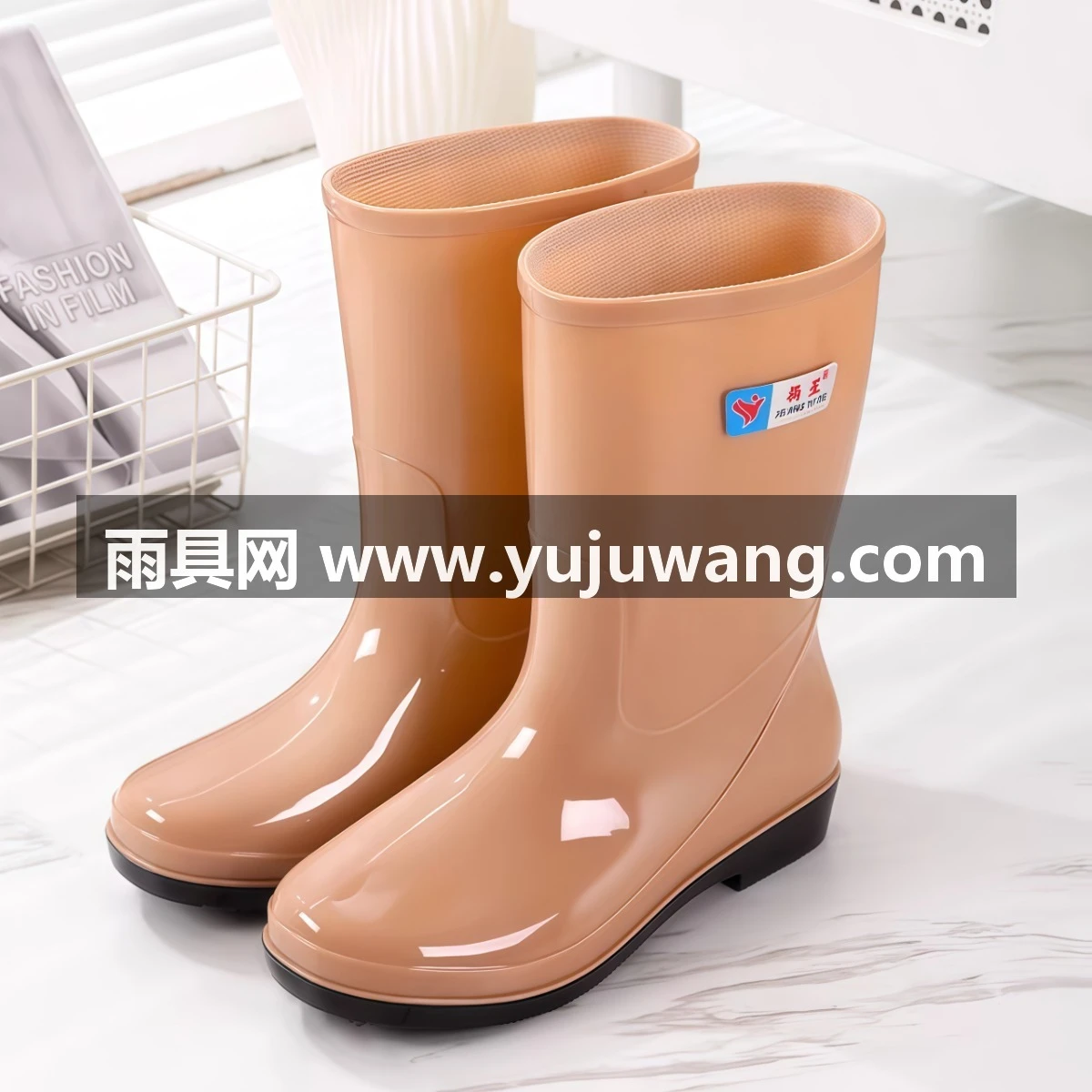 武汉雨具网·雨鞋女款耐磨中筒水靴保暖防滑厚底雨靴软底休闲时尚成人水鞋女士·产品图2