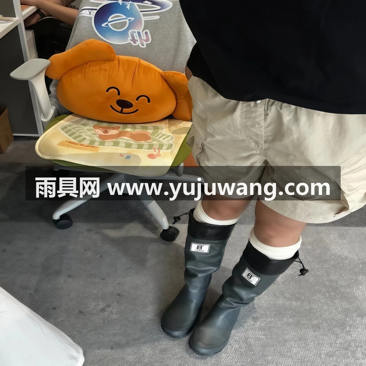 武汉雨具网·日系潮流雨鞋女长筒户外雨林徒步防滑防水软底时尚水靴·产品图4