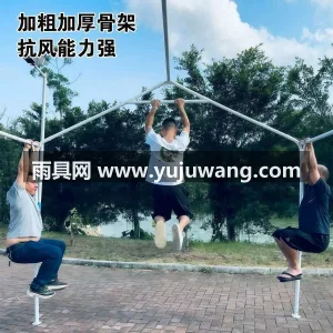 牛津布材质 · 镀锌钢管 · 一体式脚柱 本款 33 米网红集市摆摊专用帐篷，由武 图3