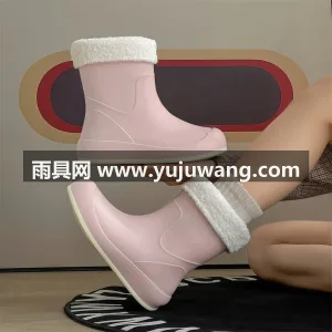 PVC材质 · 凹凸条纹防滑 · 一体成 武汉大型雨具源头供应链供货女士水鞋，专为 图6