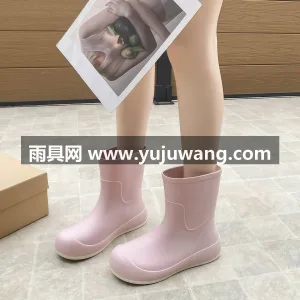 PVC材质 · 凹凸条纹防滑 · 一体成 武汉大型雨具源头供应链供货女士水鞋，专为 图5