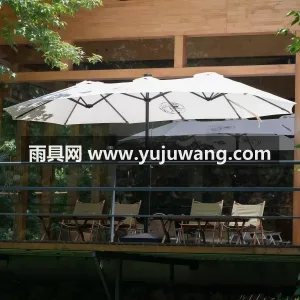 采用82mm加厚铝合金伞杆 · 高密度涤 武汉大型雨具制造厂家，专注户外遮阳产品研 图3