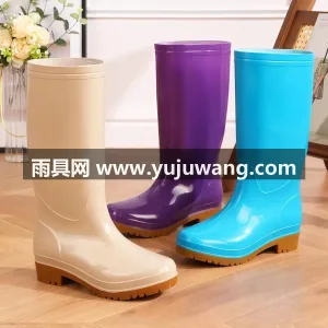 PVC材质 · 鞋底防滑纹理 武汉大型雨具供应链供货大号女款高筒雨靴， 图4