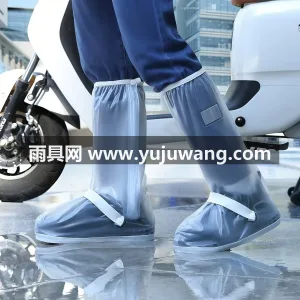 黑胶内里 · 安全反光设计 · PVC材 武汉大型雨具供应链供货高筒雨鞋套，专为雨 图4