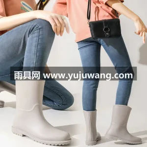 透气网布 · 齿轮防滑鞋底 · 一体成型 本款女款时尚外穿雨靴，为武汉大型专业雨具 图4