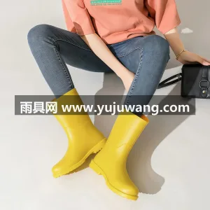 透气网布 · 齿轮防滑鞋底 · 一体成型 本款女款时尚外穿雨靴，为武汉大型专业雨具 图6
