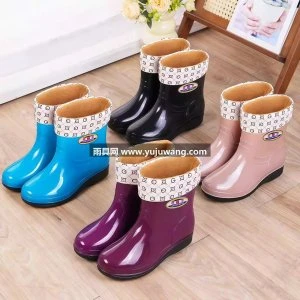 秋冬厚底雨鞋女中筒保暖加绒防滑防水鞋时尚成人雨靴厨房超厚胶鞋