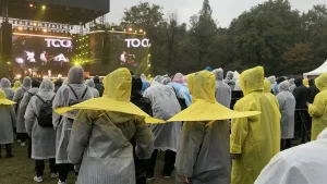2026 音乐节雨具需求增速超 35% 从应急品变身户外刚需装备